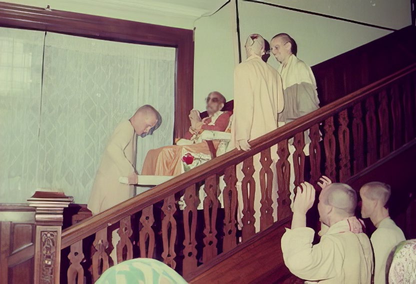 Prabhupāda im Bhaktivedanta Manor, 1977