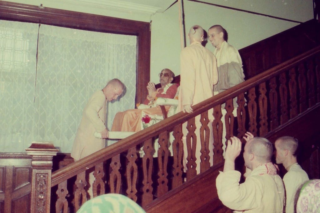 Prabhupāda en el Bhaktivedanta Manor, 1977