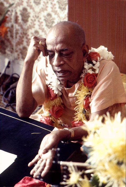 Prabhupāda in his room at Fontenay-aux-Roses