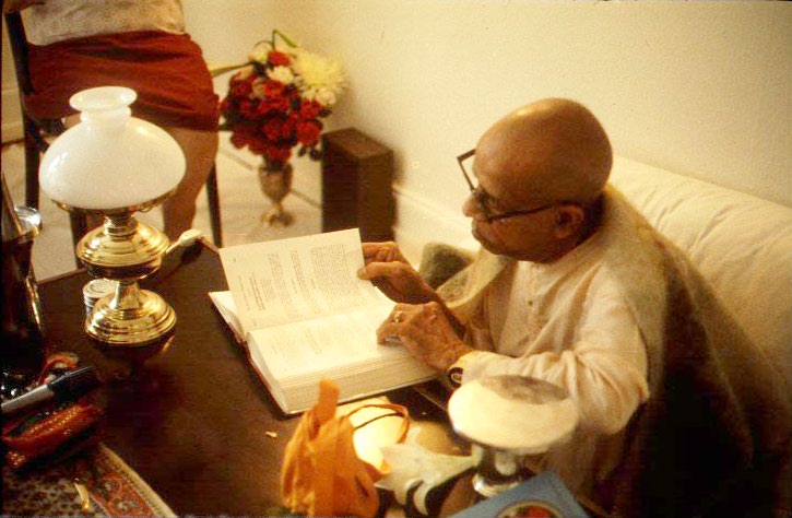 Prabhupāda in his room at Schloss Rettershof